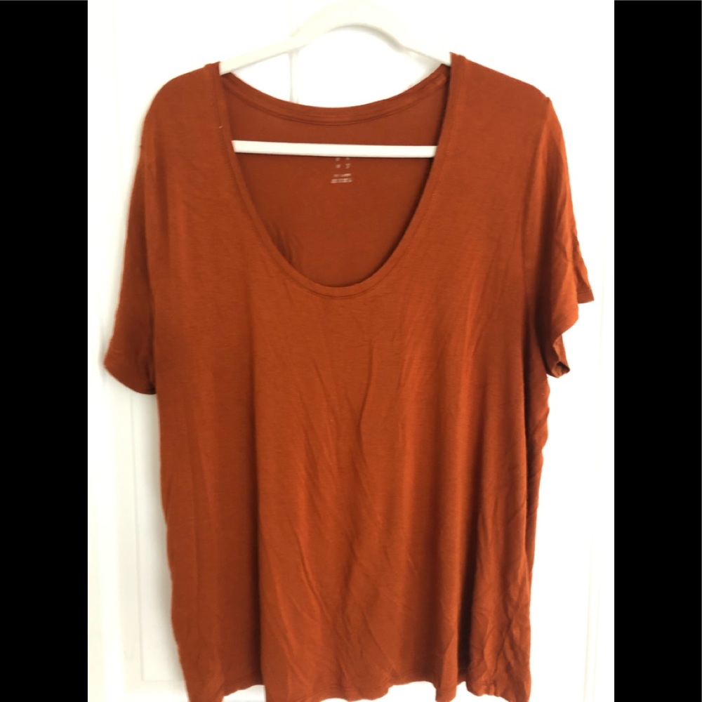 Pair of pumpkin/yellow tshirts both XXL&2X